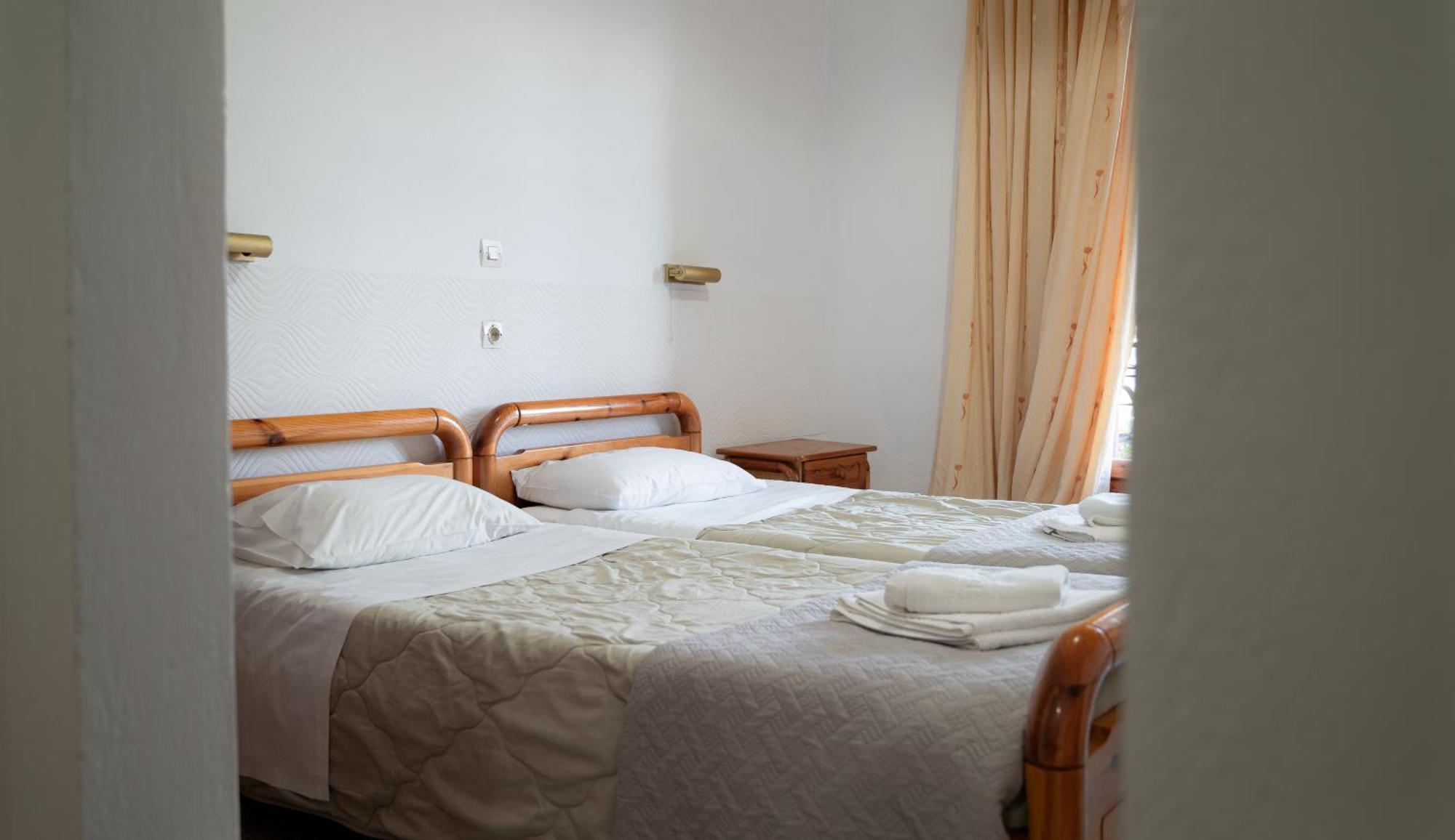 Ulisse Apartments ปาเลโอกัสไตรซา ภายนอก รูปภาพ