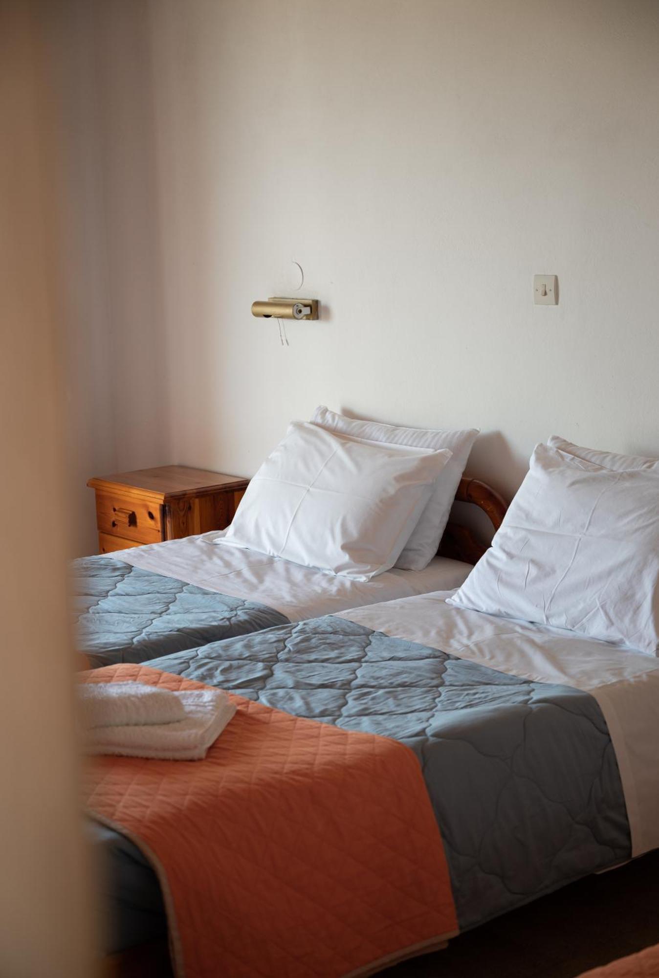 Ulisse Apartments ปาเลโอกัสไตรซา ภายนอก รูปภาพ